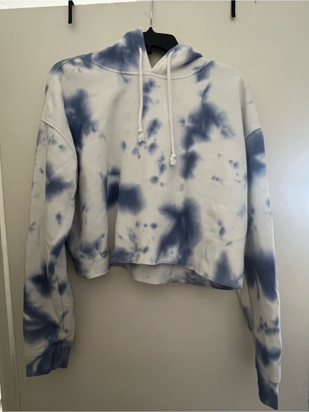 Wild Fable White/ Blue Tie Dye Cropped Hoodie